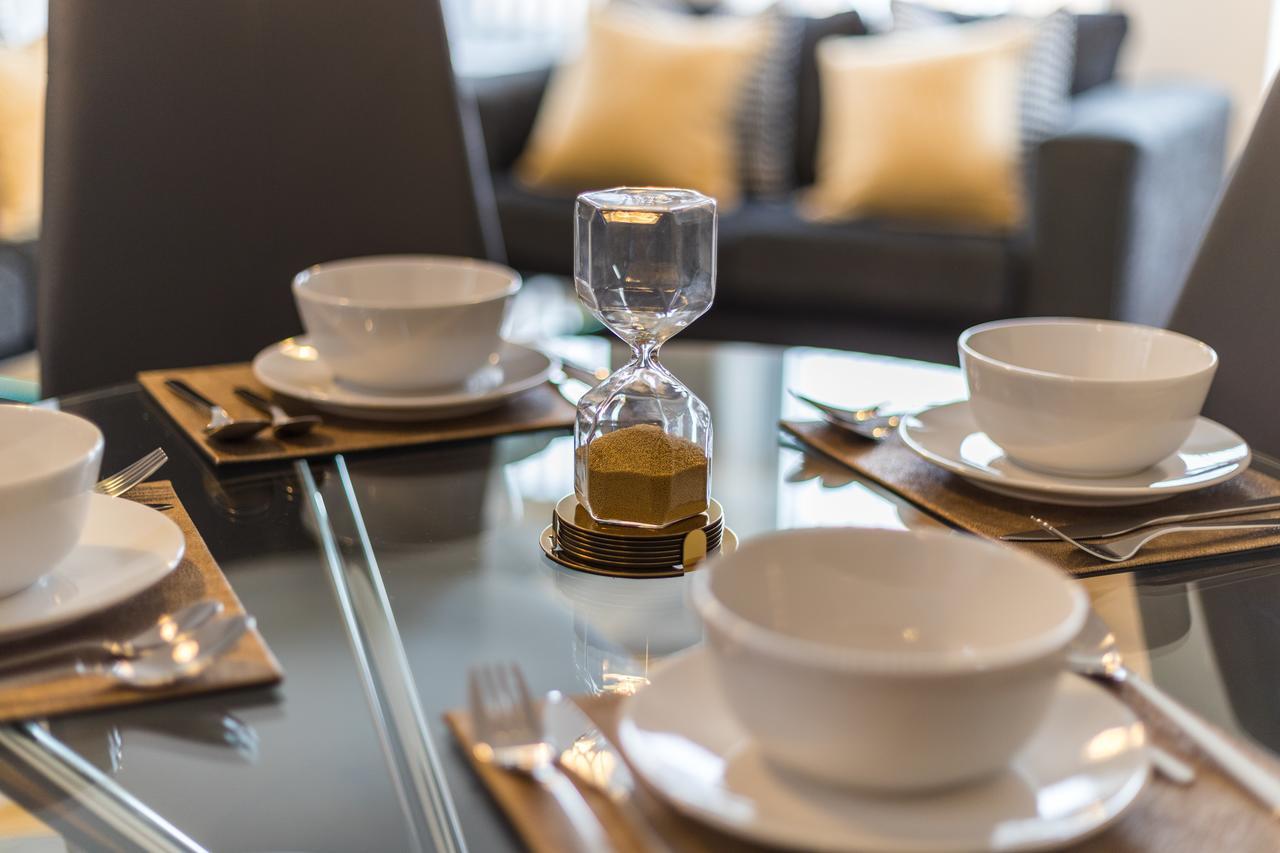 Ashford  London Heathrow Serviced Apartments מראה חיצוני תמונה