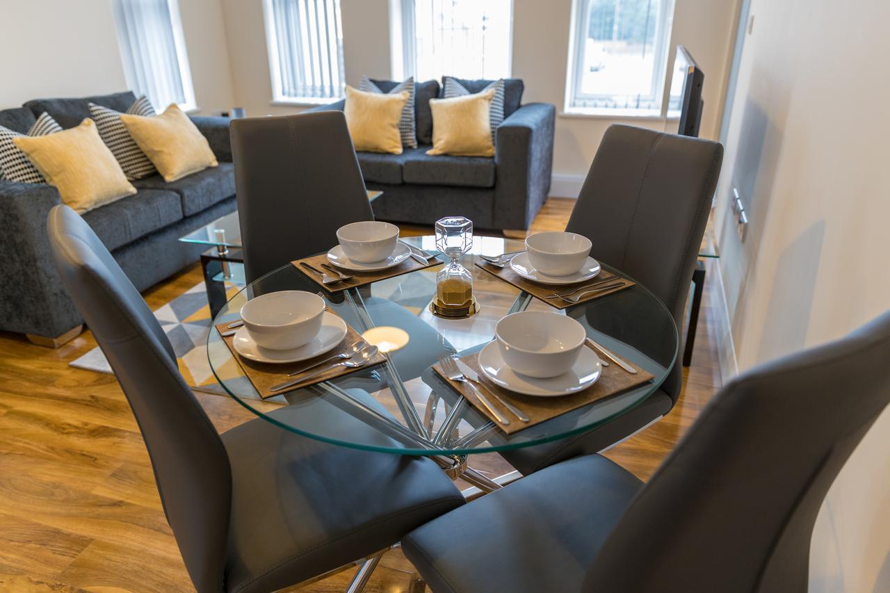 Ashford  London Heathrow Serviced Apartments מראה חיצוני תמונה